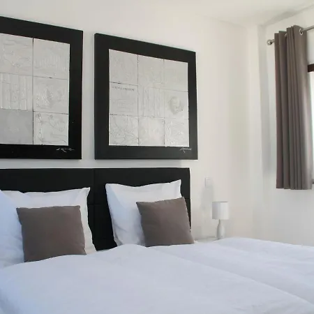 Super Luxury Villa With A Private Pool And Game Room, About 400 M From The Ocean Вилла